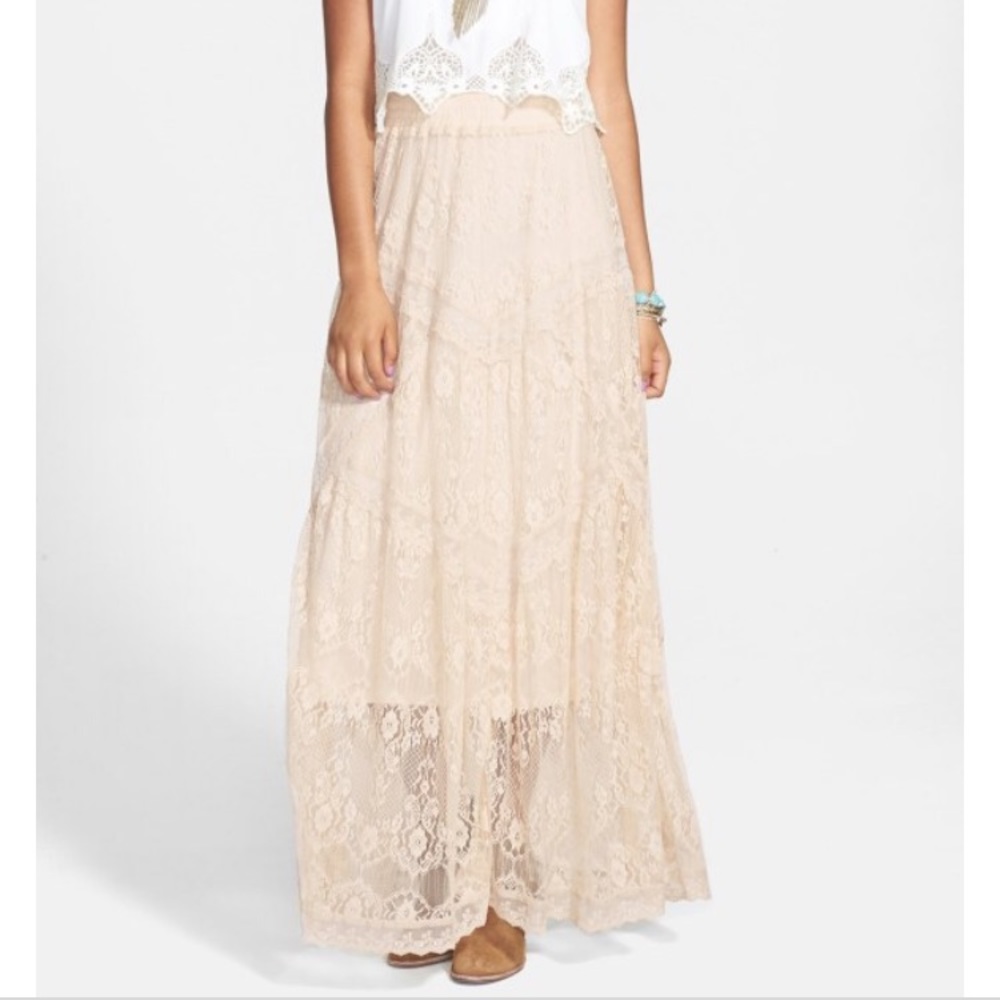 Blu Pepper || Antique Lace Maxi Dress